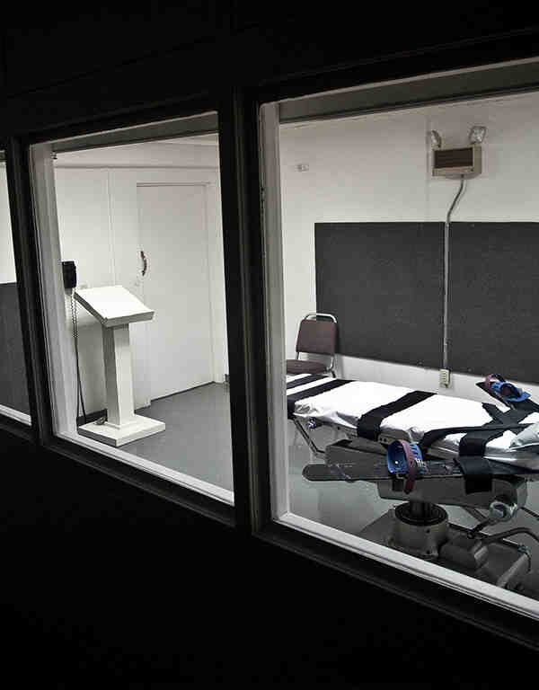 Execution chamber